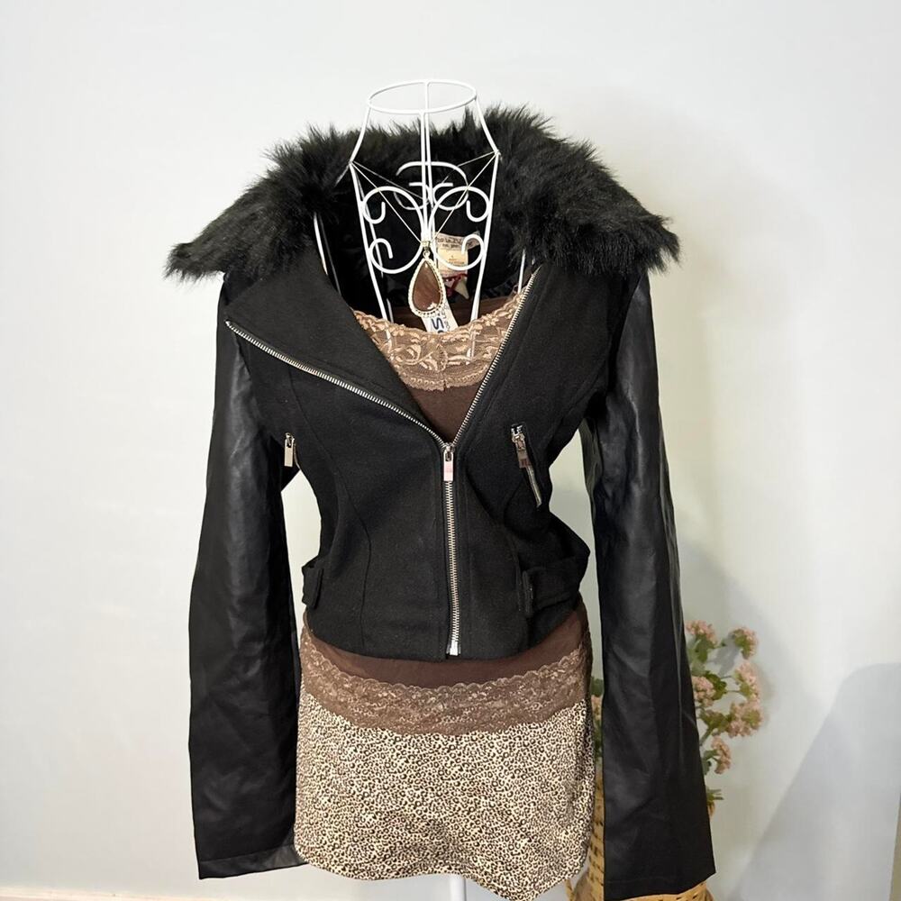 NWT Gorgeous rare vintage y2k black faux fur lined fitted wool bomber jacket